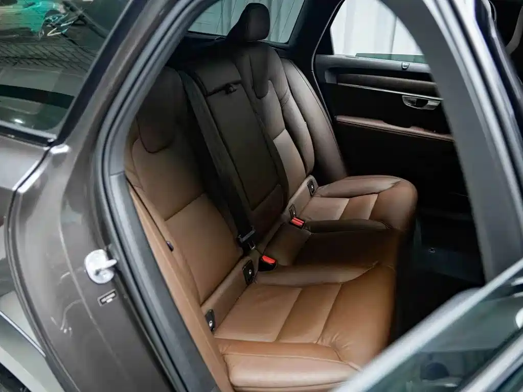 Volvo V90 — миниатюра 12