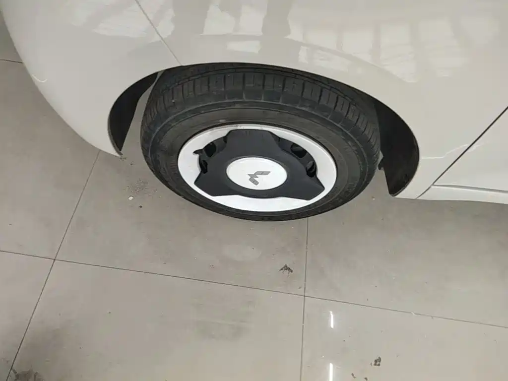 Wuling MINIEV — миниатюра 23