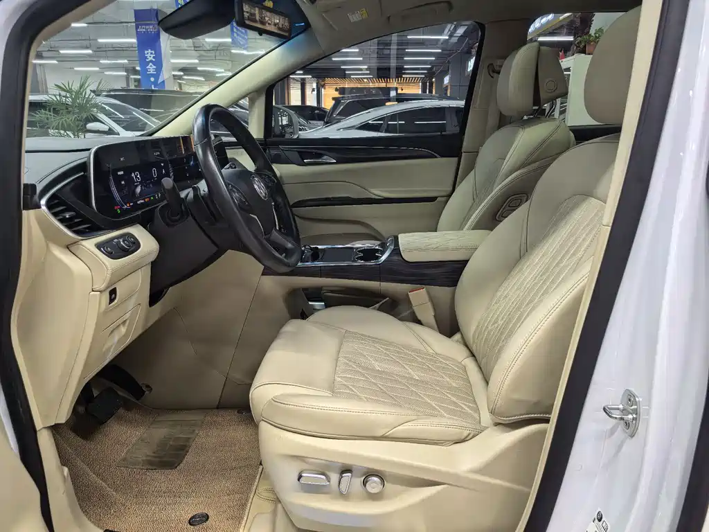 Buick GL8 2022 ES 653T Luxury