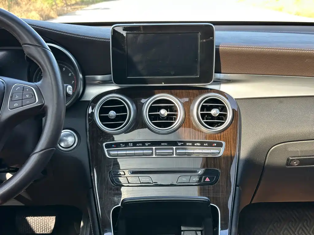 Mercedes-Benz GLC — миниатюра 14