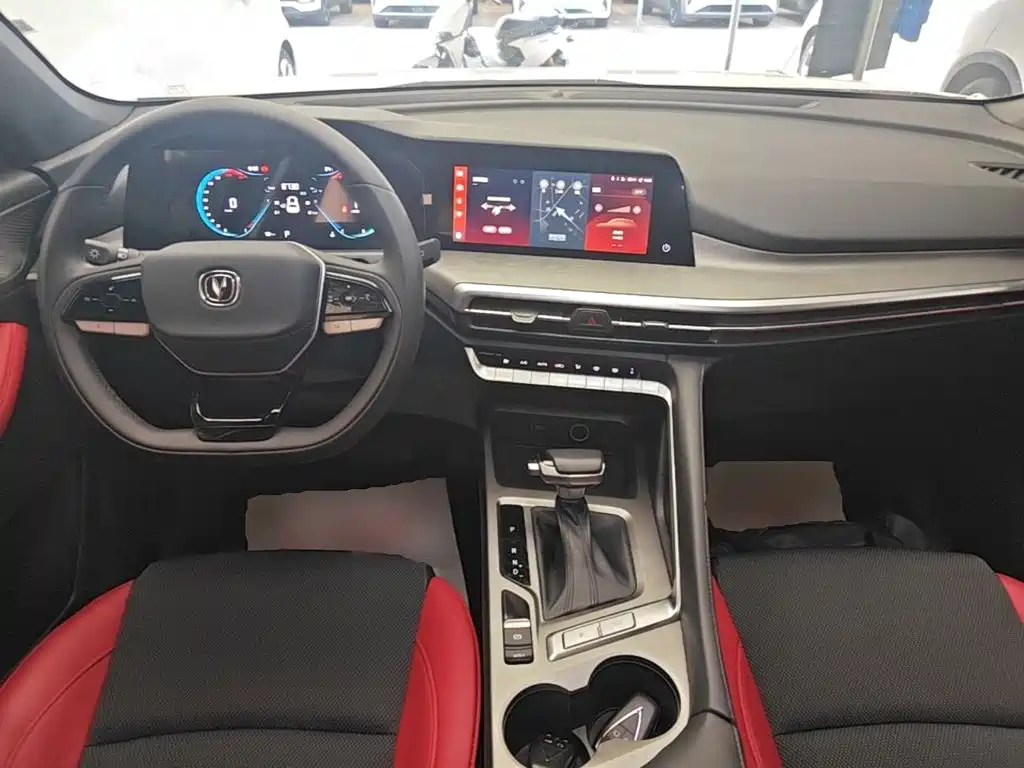 Changan CS35PLUS — миниатюра 10