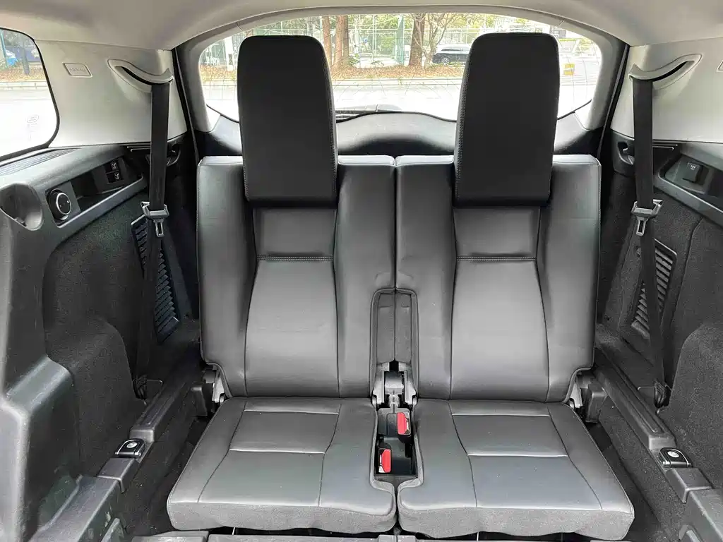 Land Rover Discovery Sport — миниатюра 22