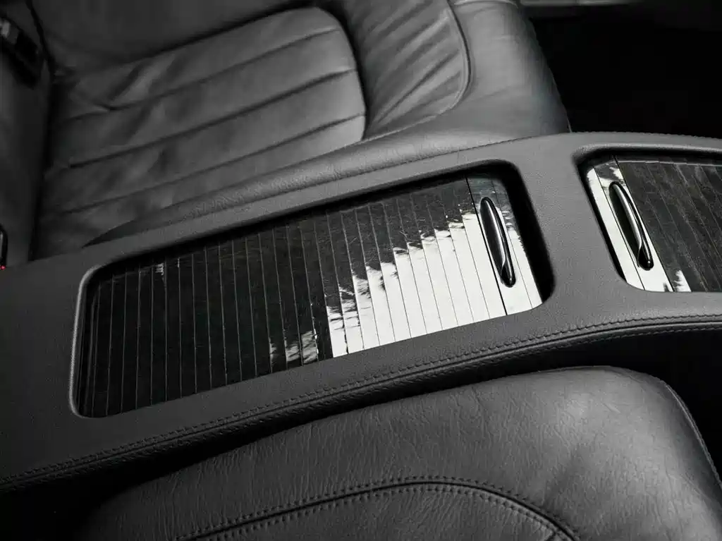 Mercedes-Benz CLS — миниатюра 12