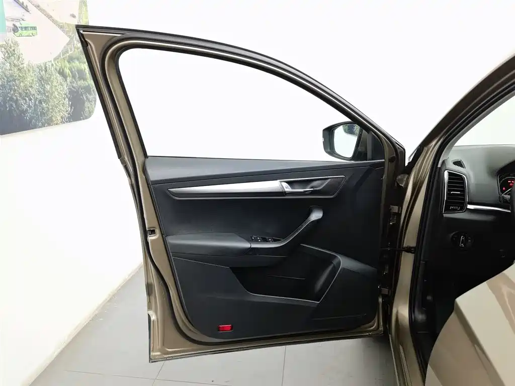 Skoda Karoq 2019 TSI280 VI