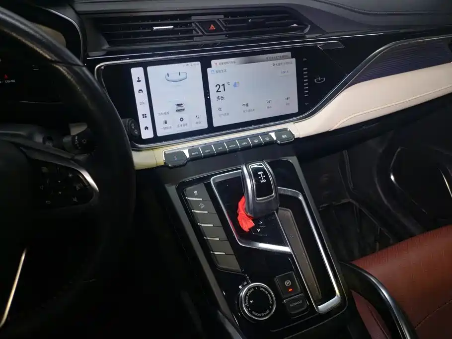 Geely Boyue — миниатюра 13