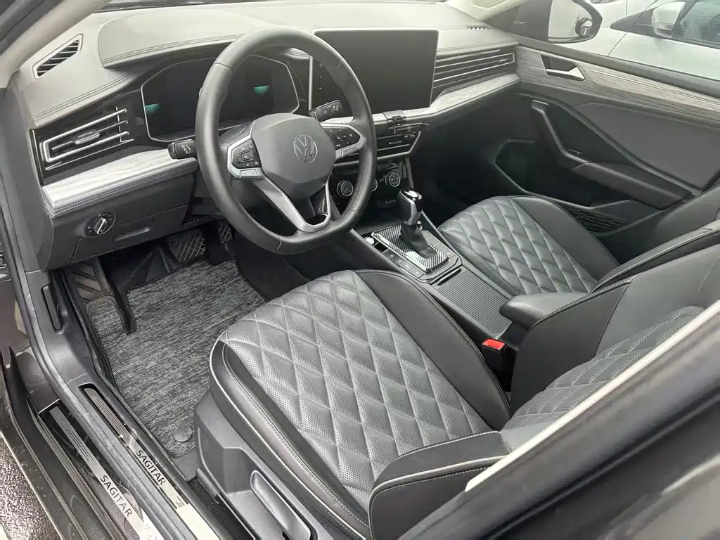 Volkswagen Sagitar — миниатюра 3