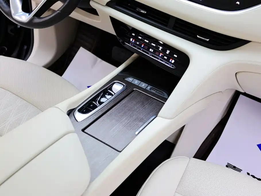 Buick Enclave — миниатюра 20