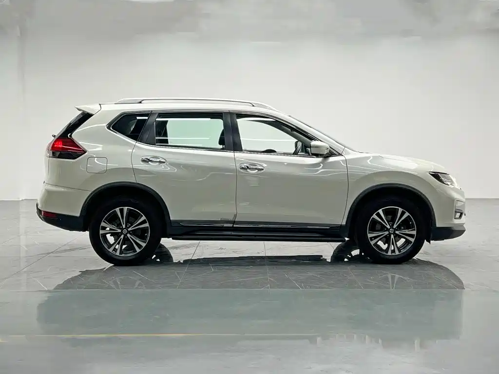 Nissan X-Trail — миниатюра 7