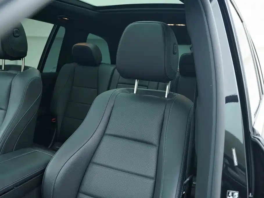 Mercedes-Benz GLS — миниатюра 11