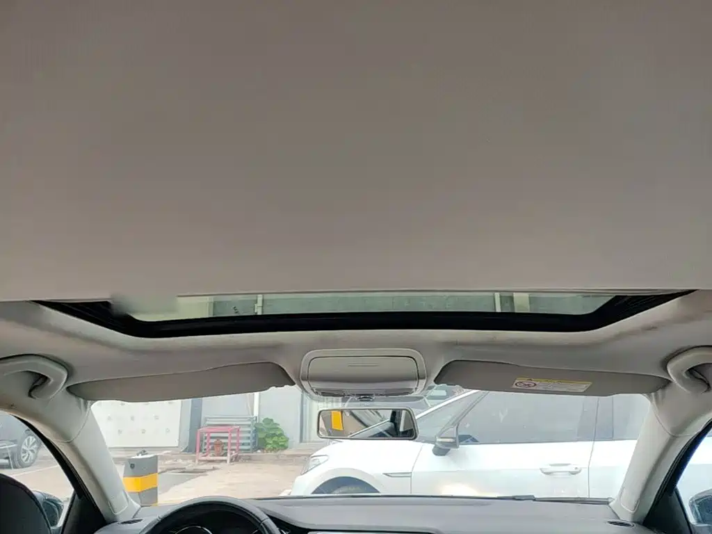 Volkswagen Sagitar — миниатюра 18