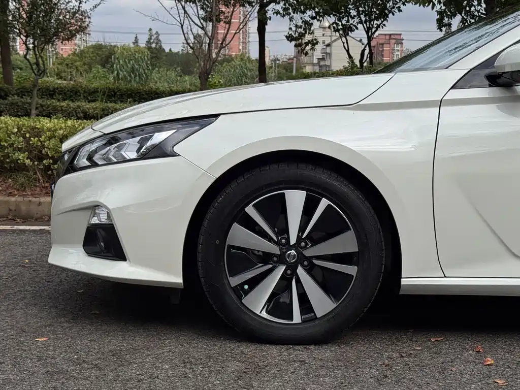 Nissan Teana — миниатюра 3
