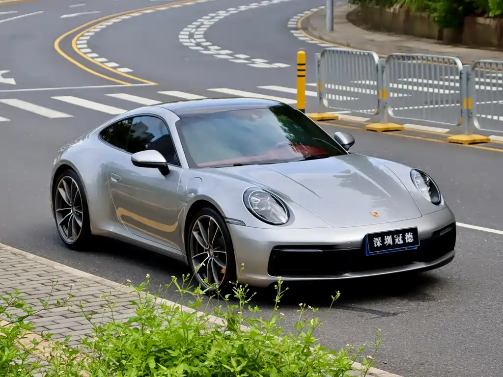 Porsche 911 2022 Carrera 3.0T