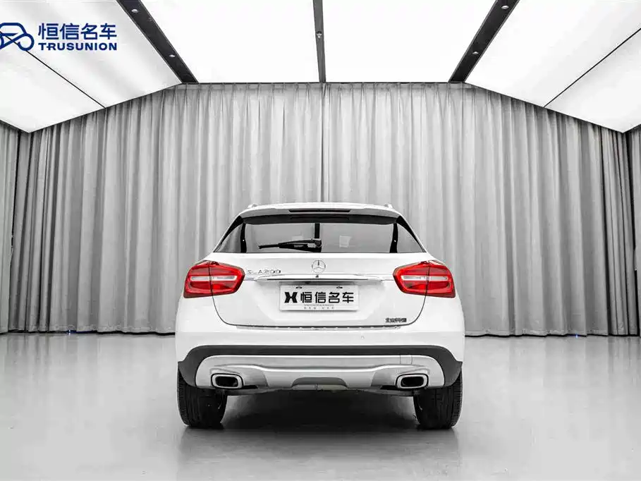 Mercedes-Benz GLA — миниатюра 6
