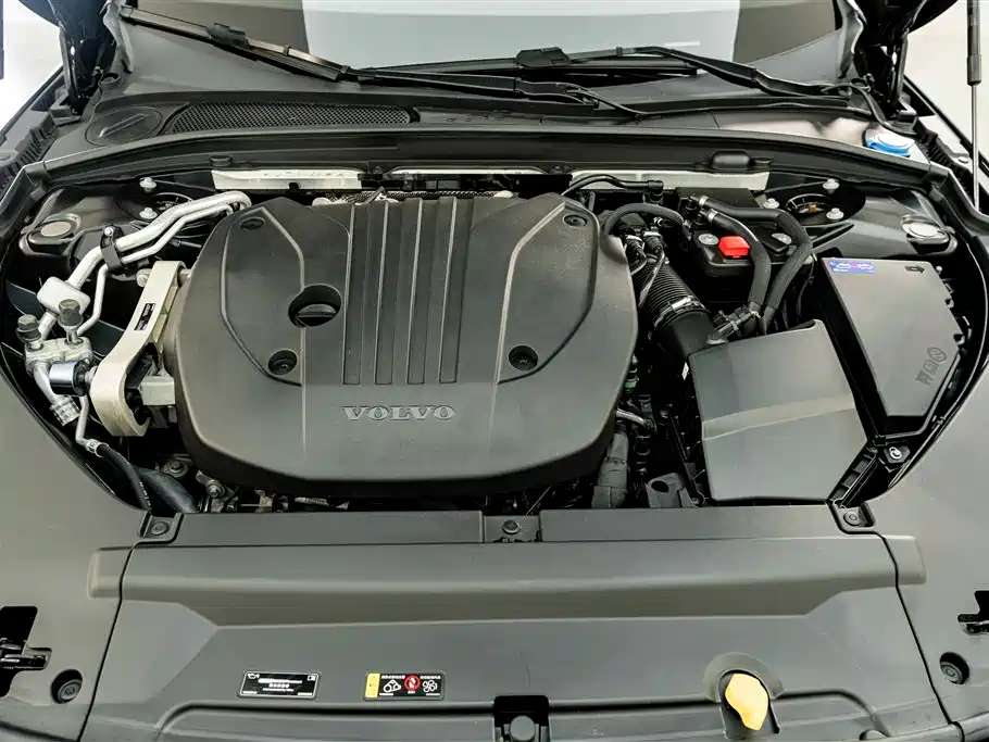 Volvo S90 — миниатюра 25