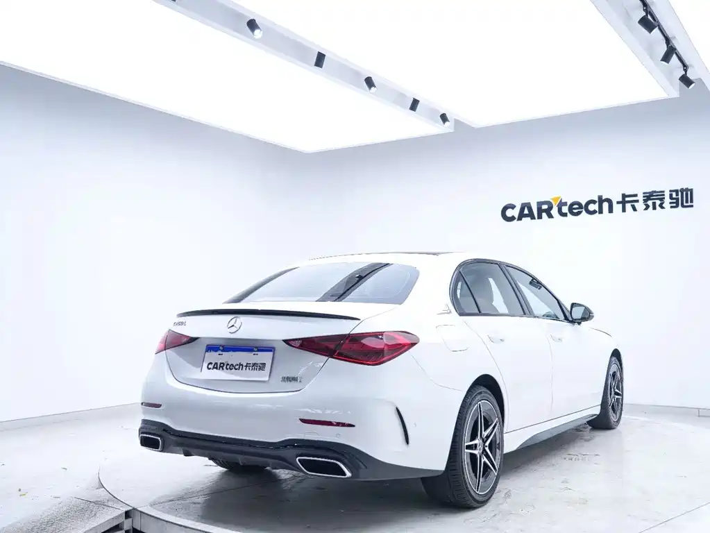 Mercedes-Benz C-Class — миниатюра 22
