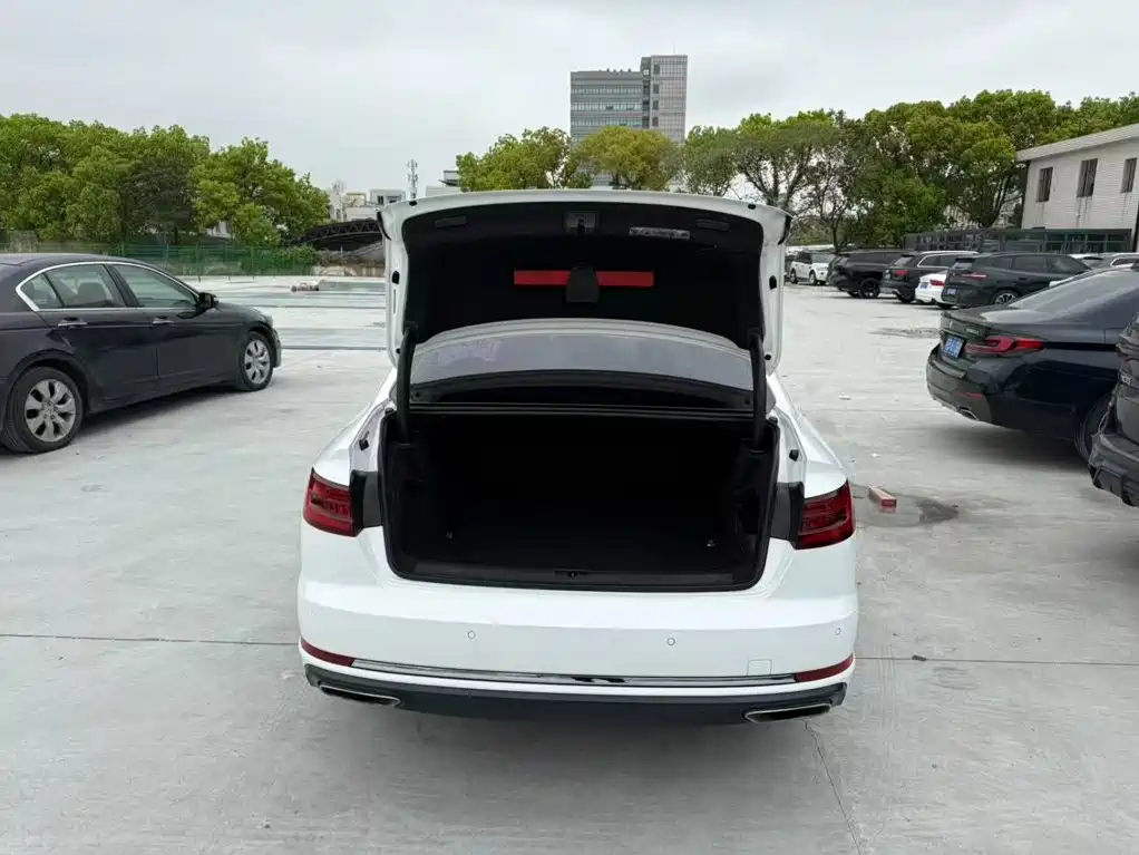 Audi A4L — миниатюра 3