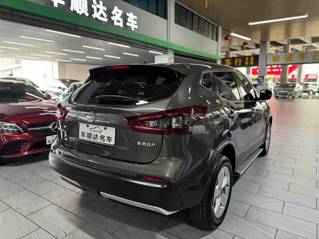 Nissan Qashqai — миниатюра 5