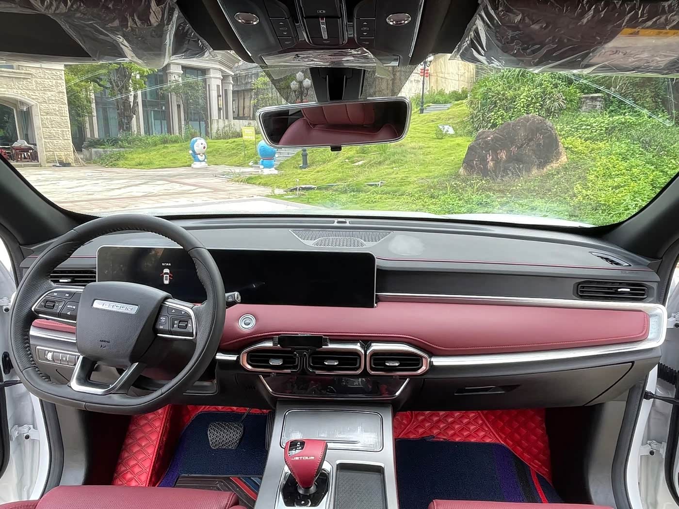 Jetour Jetour X70 PLUS 1.5 л 2023 г. Белый, пробег 27000 км
