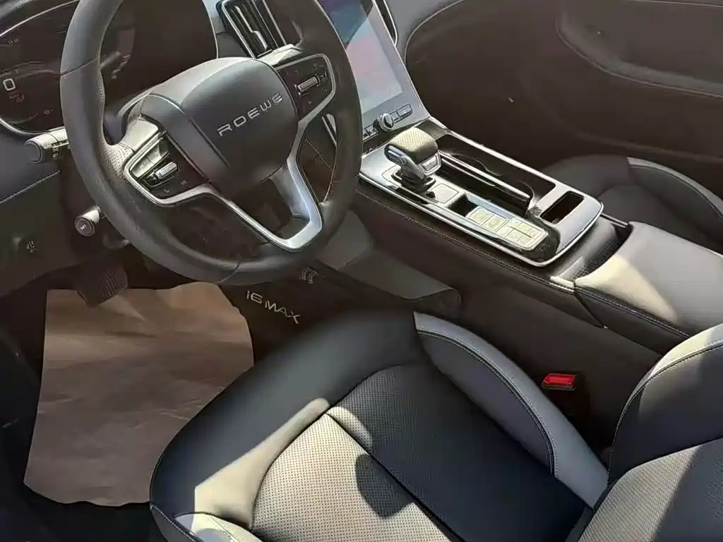 Roewe i6 MAX New Energy 1.5T PHEV Cool Cool Panoramic Roof Edition, фото 4