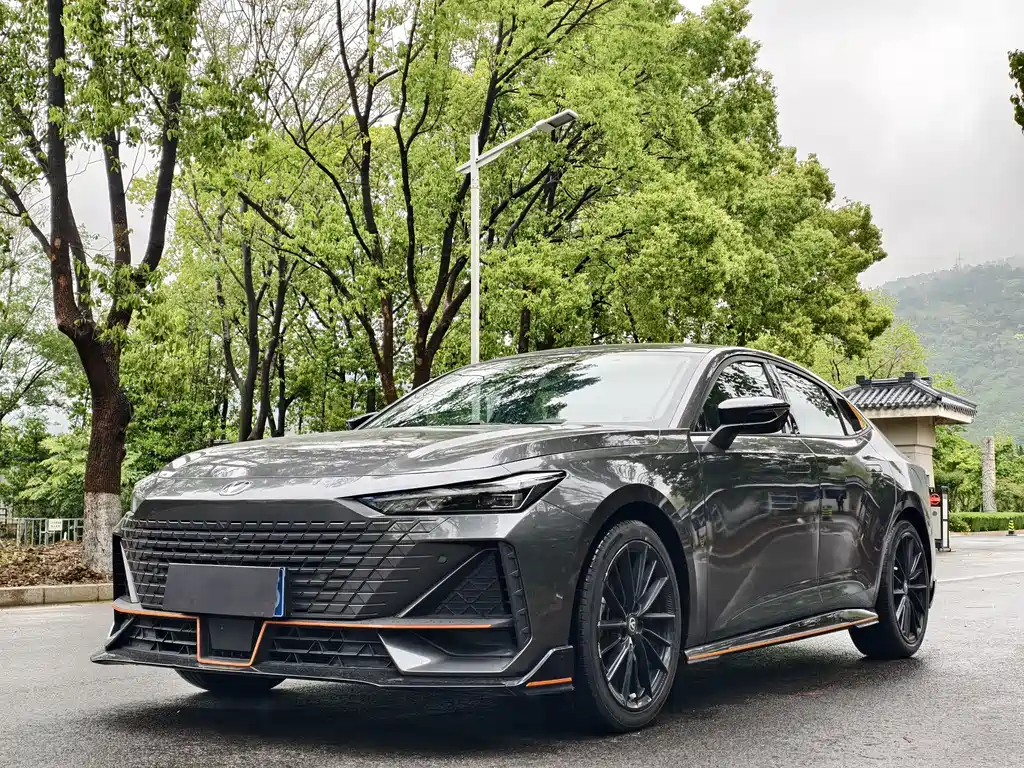 Changan UNI-V 2022