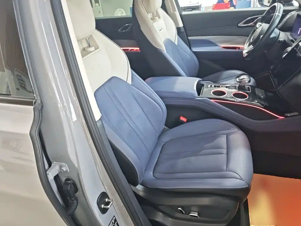 Hongqi Hongqi HS3 — миниатюра 25