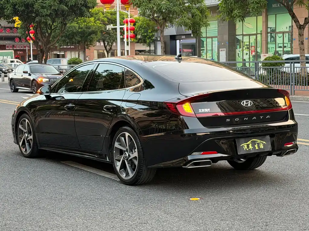 Hyundai Sonata — миниатюра 6