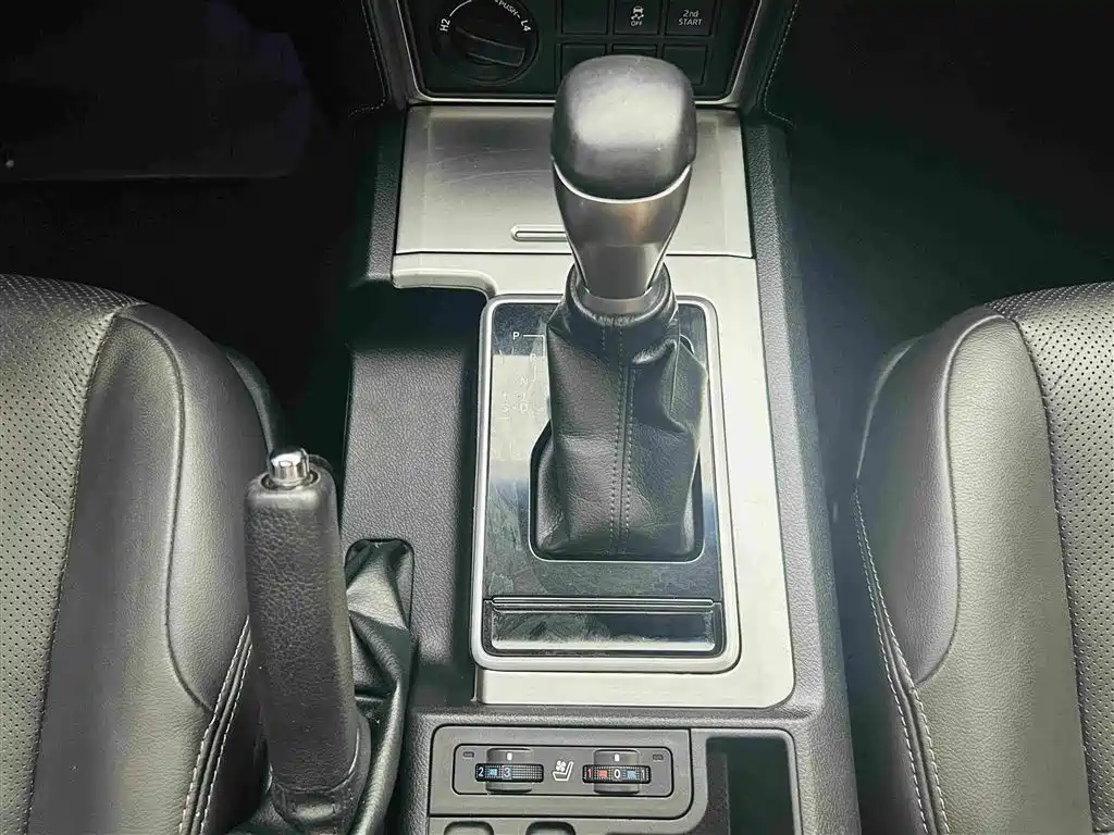 Toyota Prado — миниатюра 17