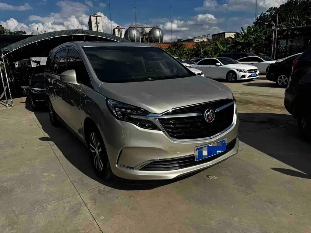 Buick GL8 — миниатюра 3