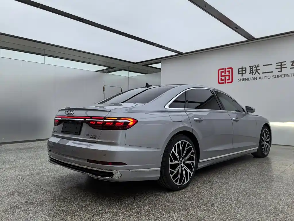 Audi A8 — миниатюра 7