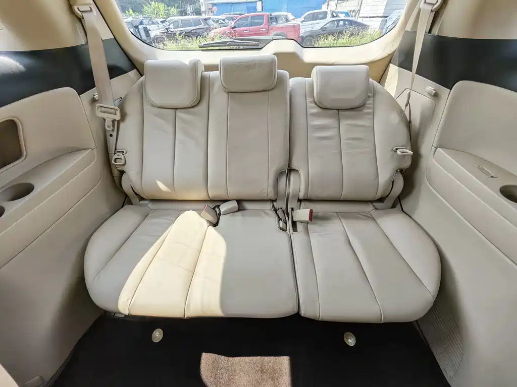 Toyota Previa — миниатюра 15