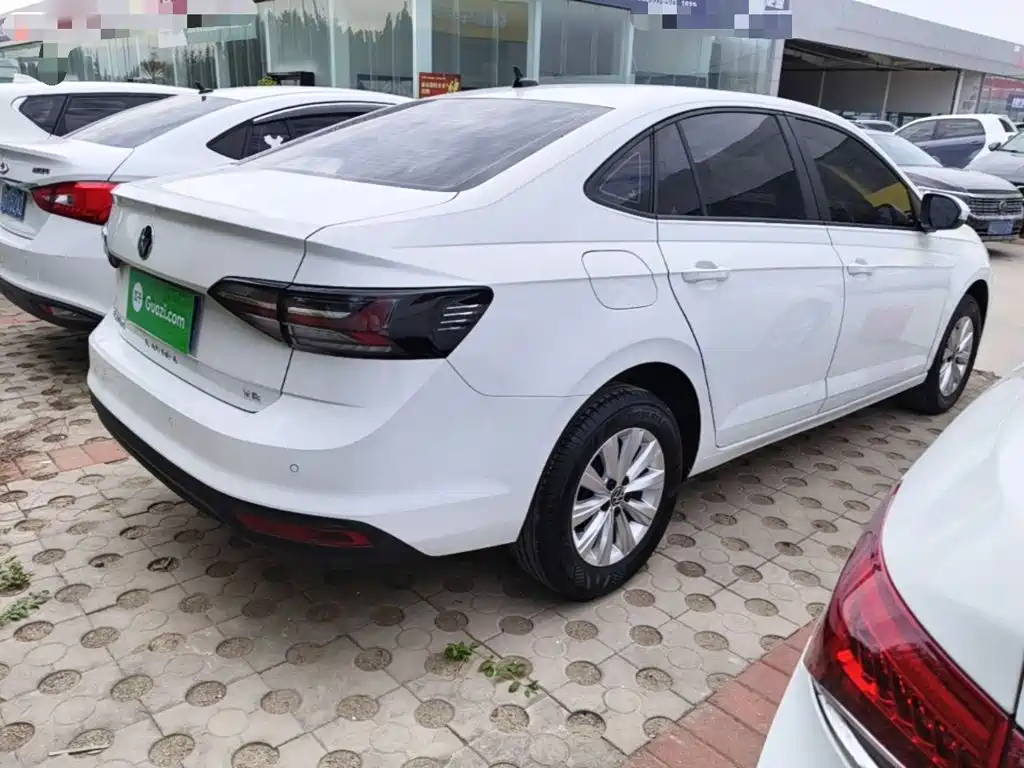 Volkswagen Lavida — миниатюра 7