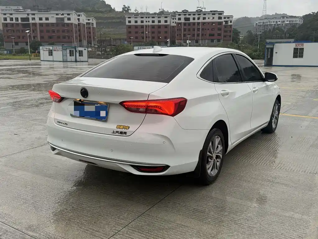 Buick Verano — миниатюра 9