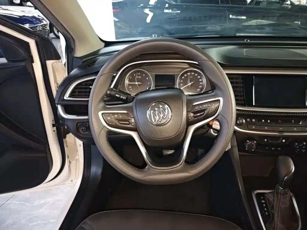 Buick Excelle — миниатюра 11