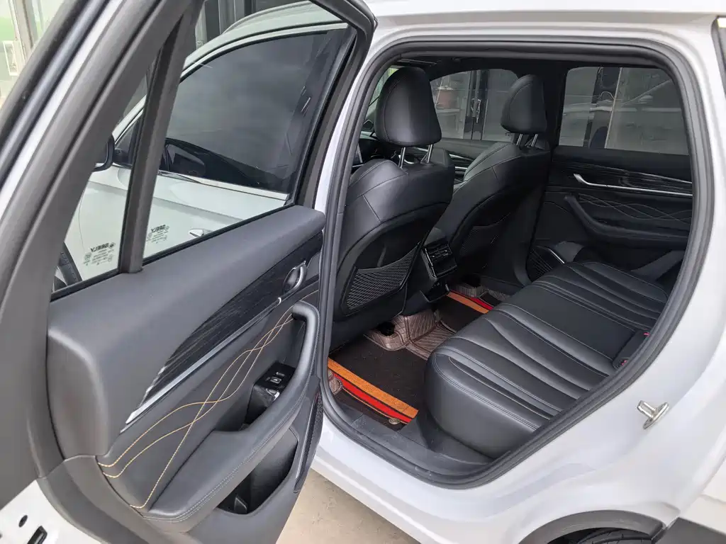 Geely Monjaro L 2024 2.0TD AT