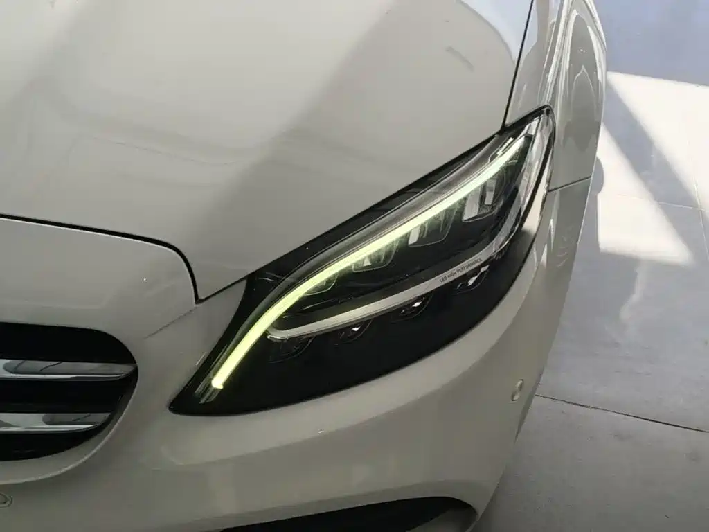 Mercedes-Benz C-Class — миниатюра 24