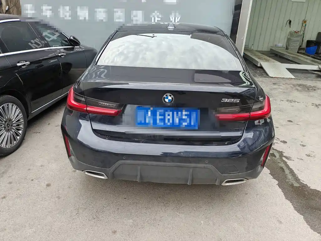 BMW 3 Series — миниатюра 11