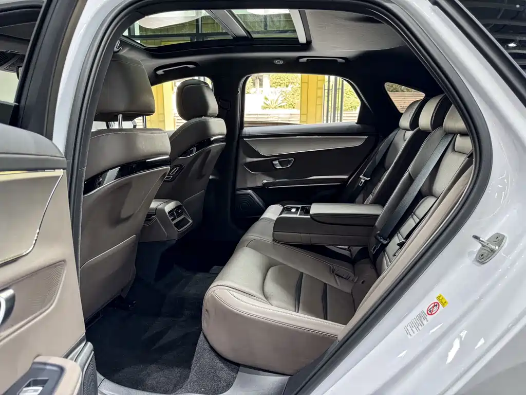 BYD Han — миниатюра 10
