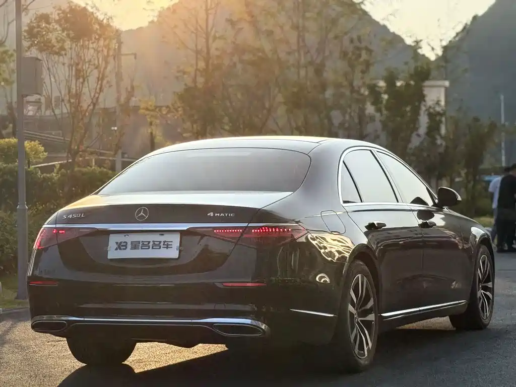 Mercedes-Benz S-Class — миниатюра 14