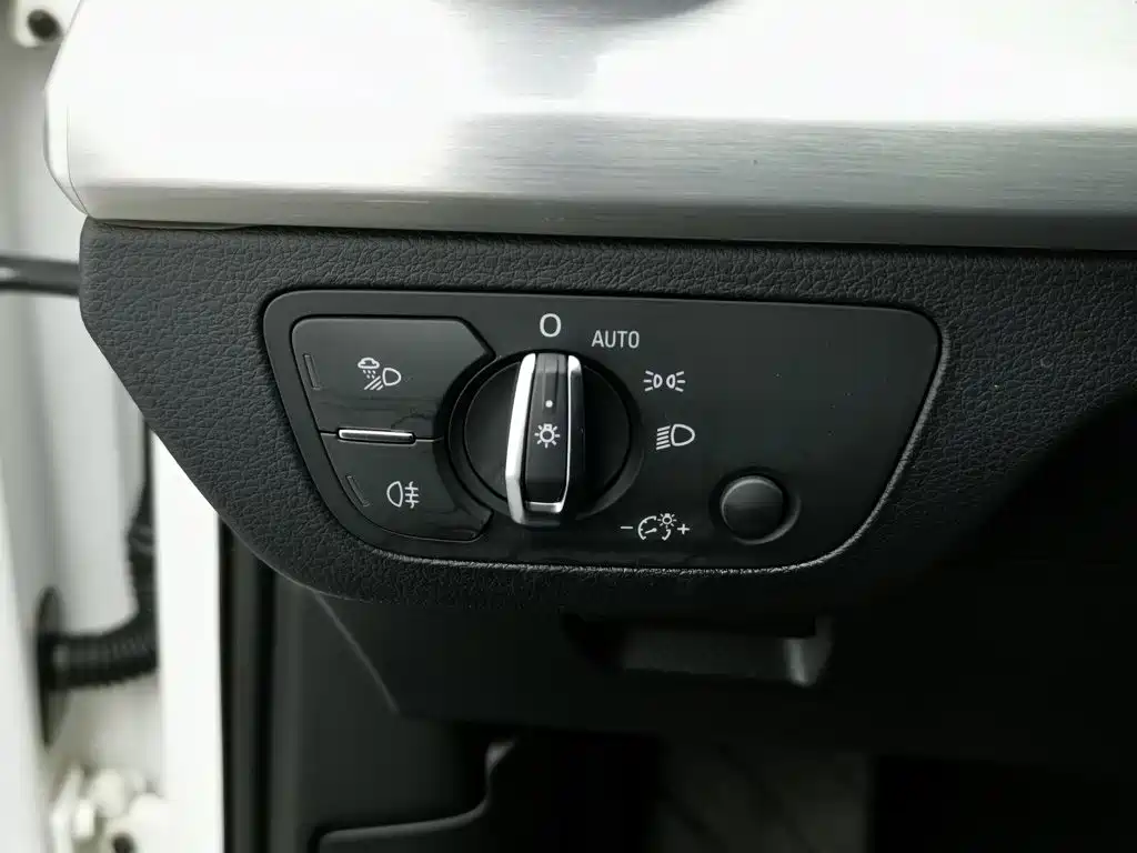 Audi Q5L — миниатюра 21