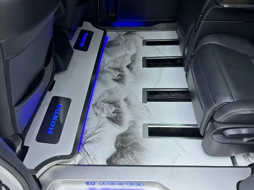 Honda Elysion — миниатюра 7