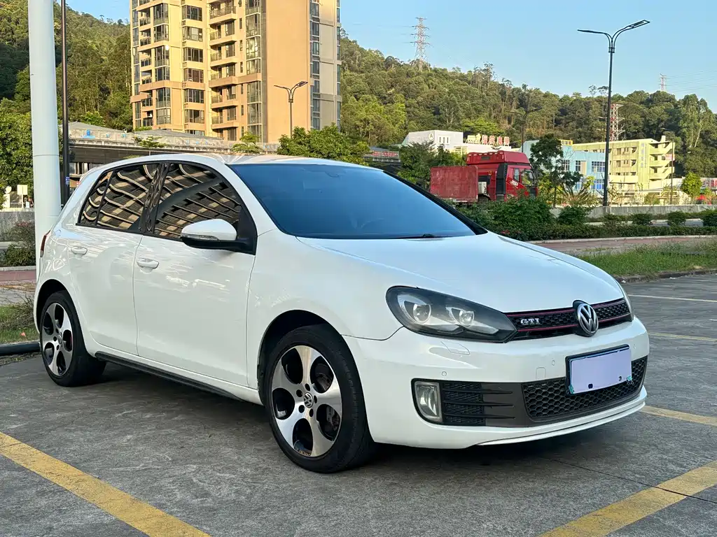 Volkswagen Golf GTI — миниатюра 3