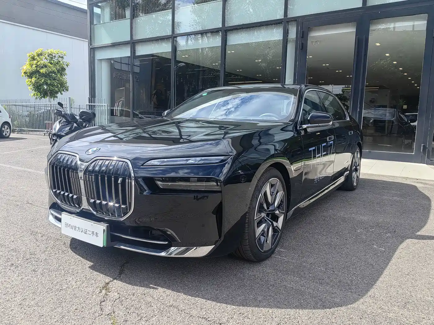 宝马i7 2023款 eDrive50L 尊享豪华套装 2025