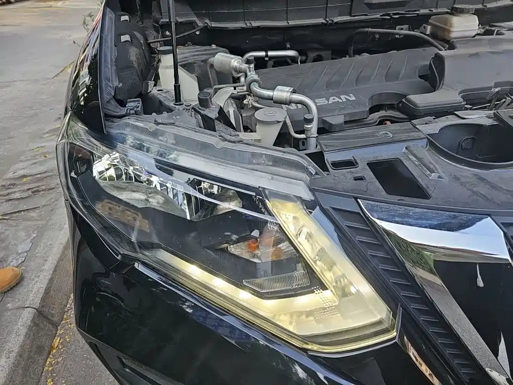 Nissan X-Trail — миниатюра 7