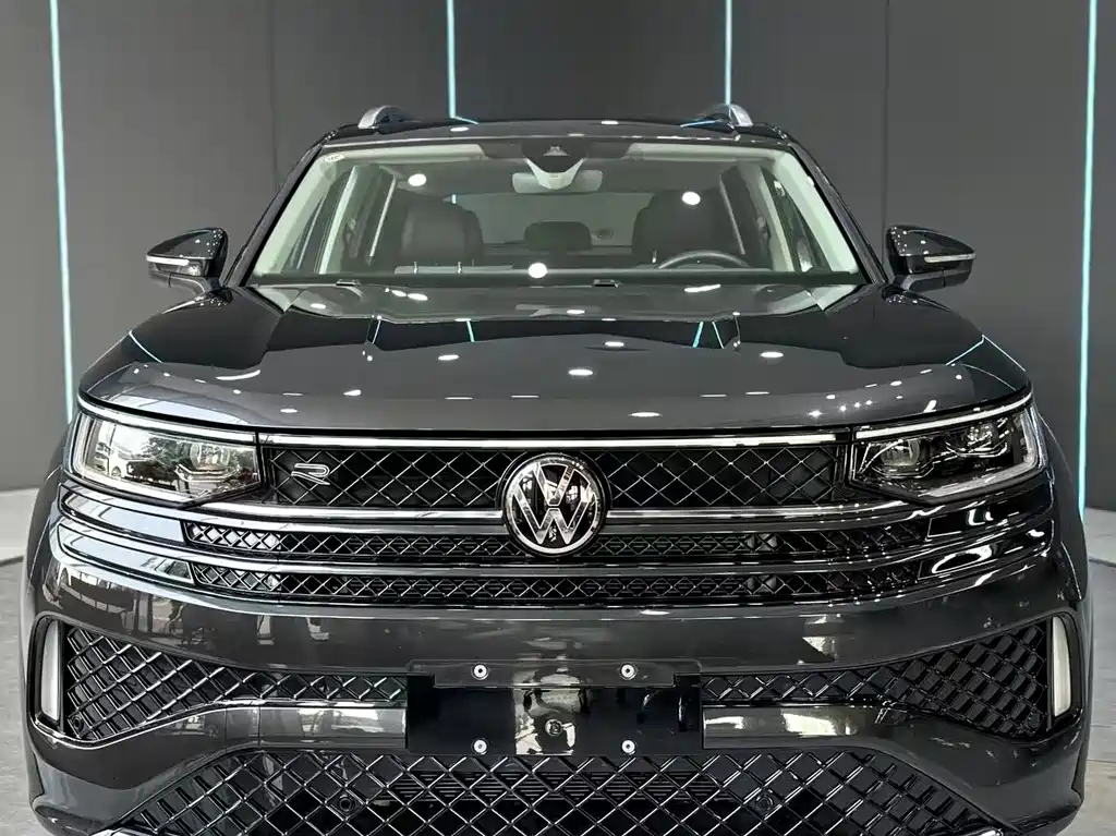 Volkswagen Tavendor 2024 380TSI R-Line