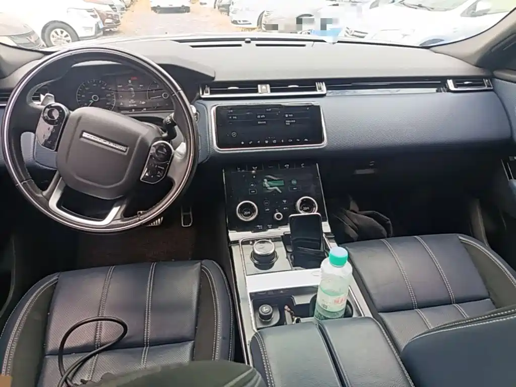 Land Rover Velar — миниатюра 10