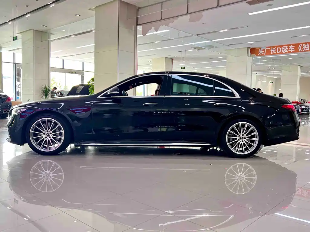 Mercedes-Benz S-Class — миниатюра 3