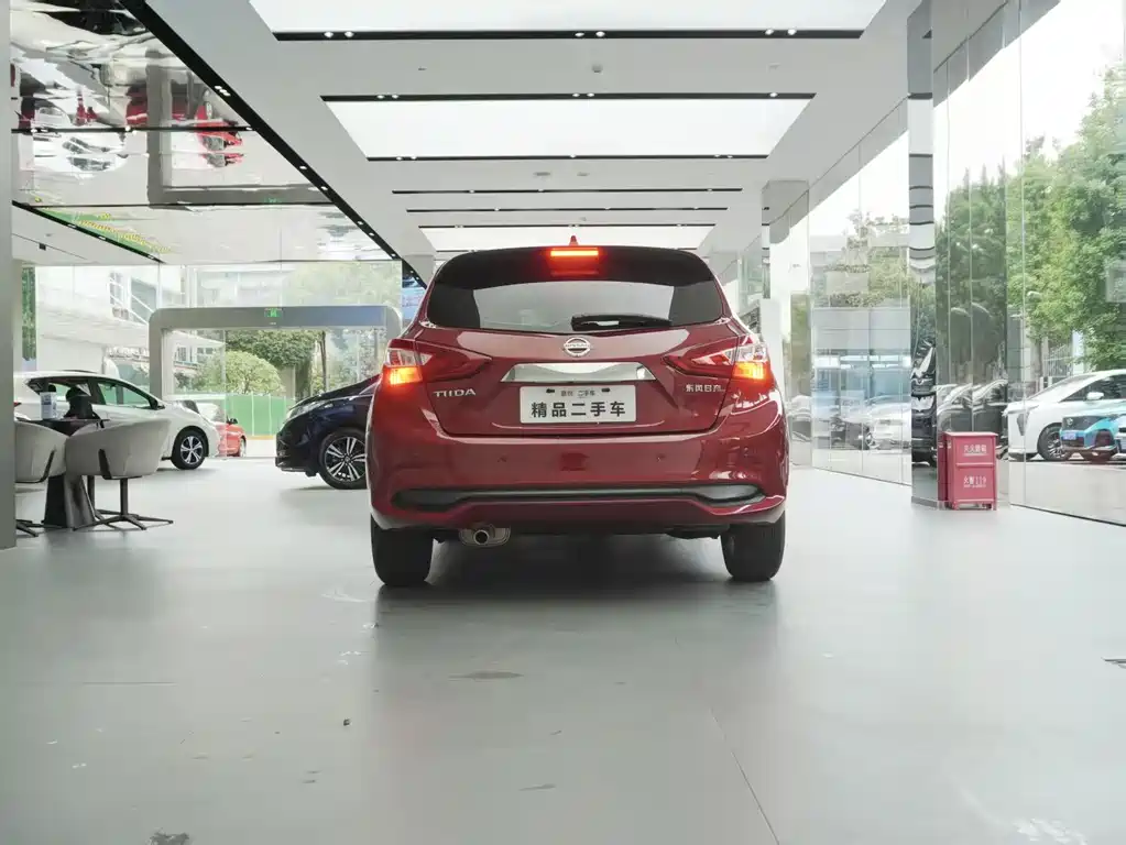 Nissan Tiida 2021 1.6L CVT
