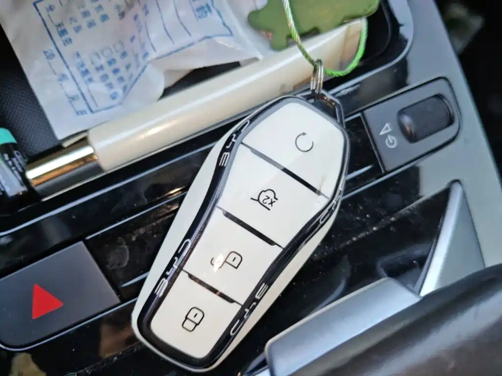 BYD Yuan Pro — миниатюра 9
