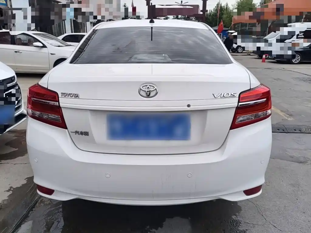 Toyota Vios — миниатюра 6