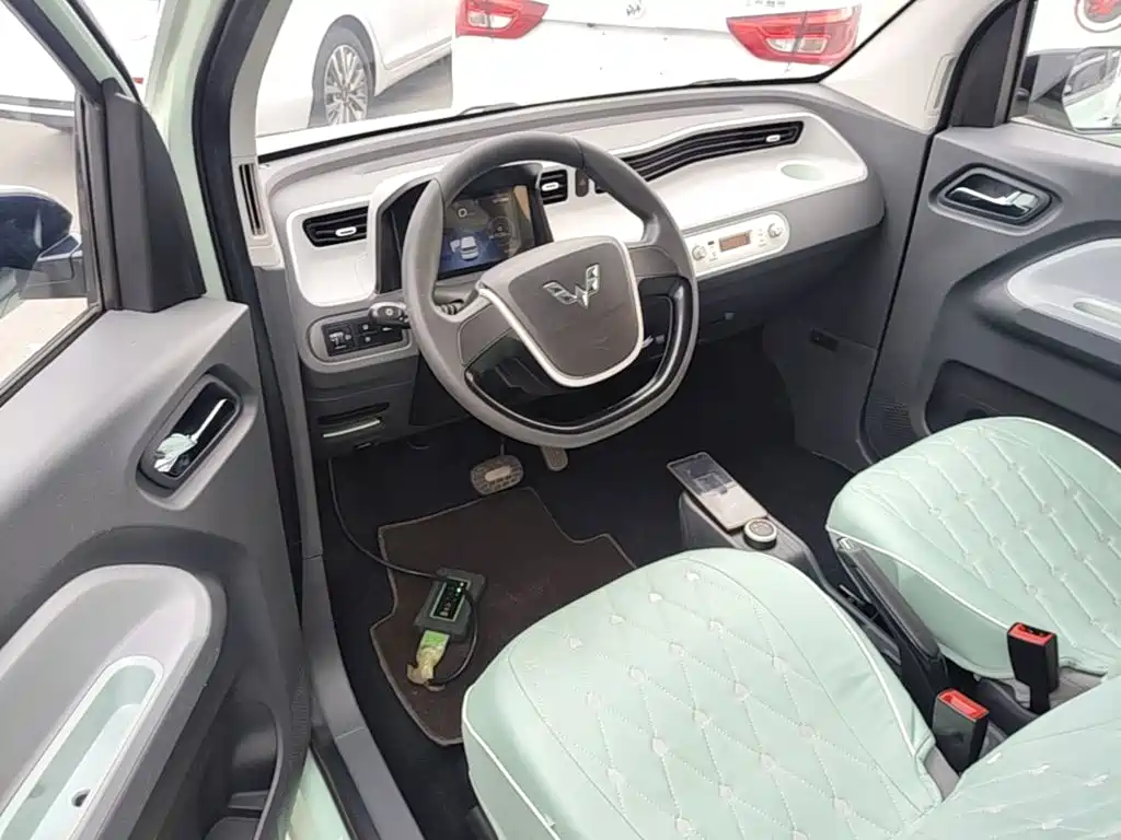 Wuling MINIEV — миниатюра 10